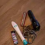 Taschenlampe, Seil, Feuerzeug, Taschenmesser, Karabiner & Bite Away für Packliste Camping oder Safari Reise in Namibia und Südafrika