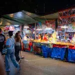 Nachtmärkte in Bangkok: Foodcourt auf dem Chatuchak Market