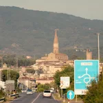 Stadtbild von Arezzo mit Kathedrale von Arezzo im Fokus