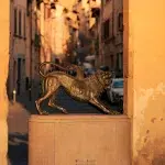 Statue am Stadttor Porta San Lorentino