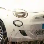 Front des Mietwagen Fiat 500e