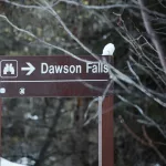 Beschilderung zum Aussichtspunkt an den Dawson Falls