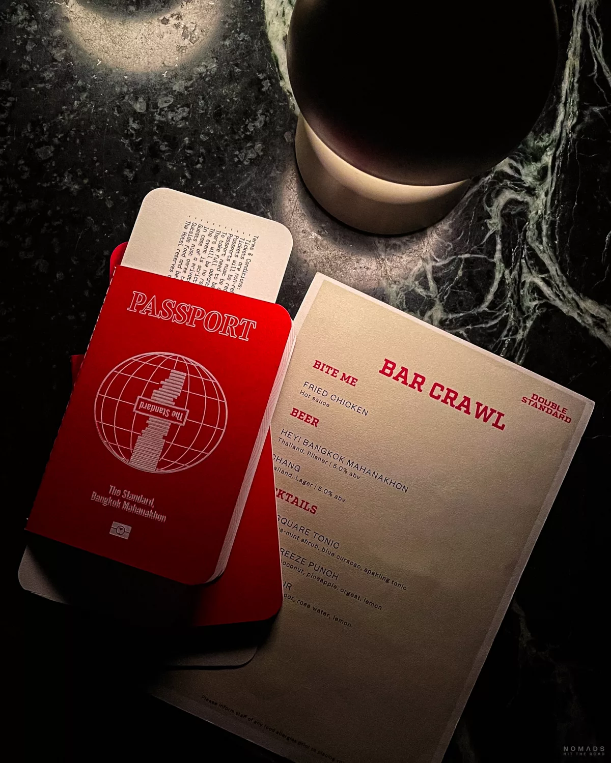 Passport und Drinks Karte für das Bar Crawl im The Standard