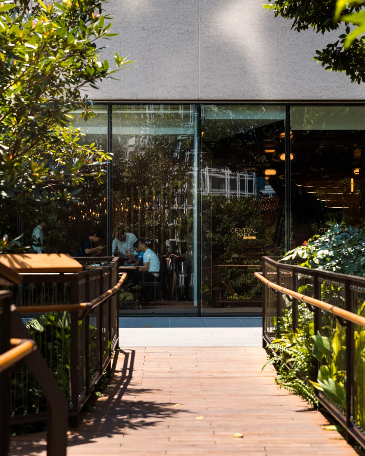 Eingang zur Dachterrasse auf der Mall Central Park in Bangkok