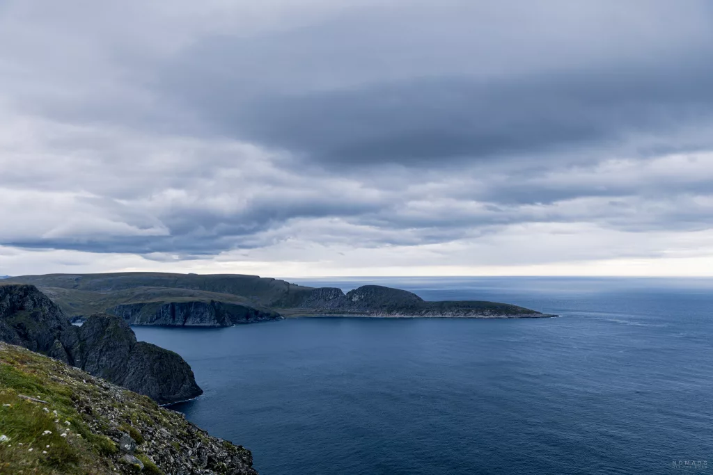 Blick auf den Knivskjelodden direkt am Meer